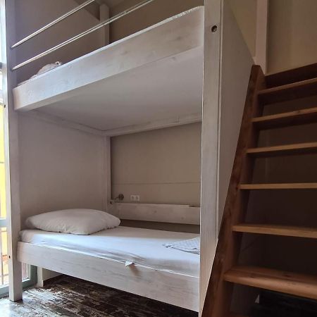 Jetpak Alternative Eco Hostel 테살로니키 외부 사진